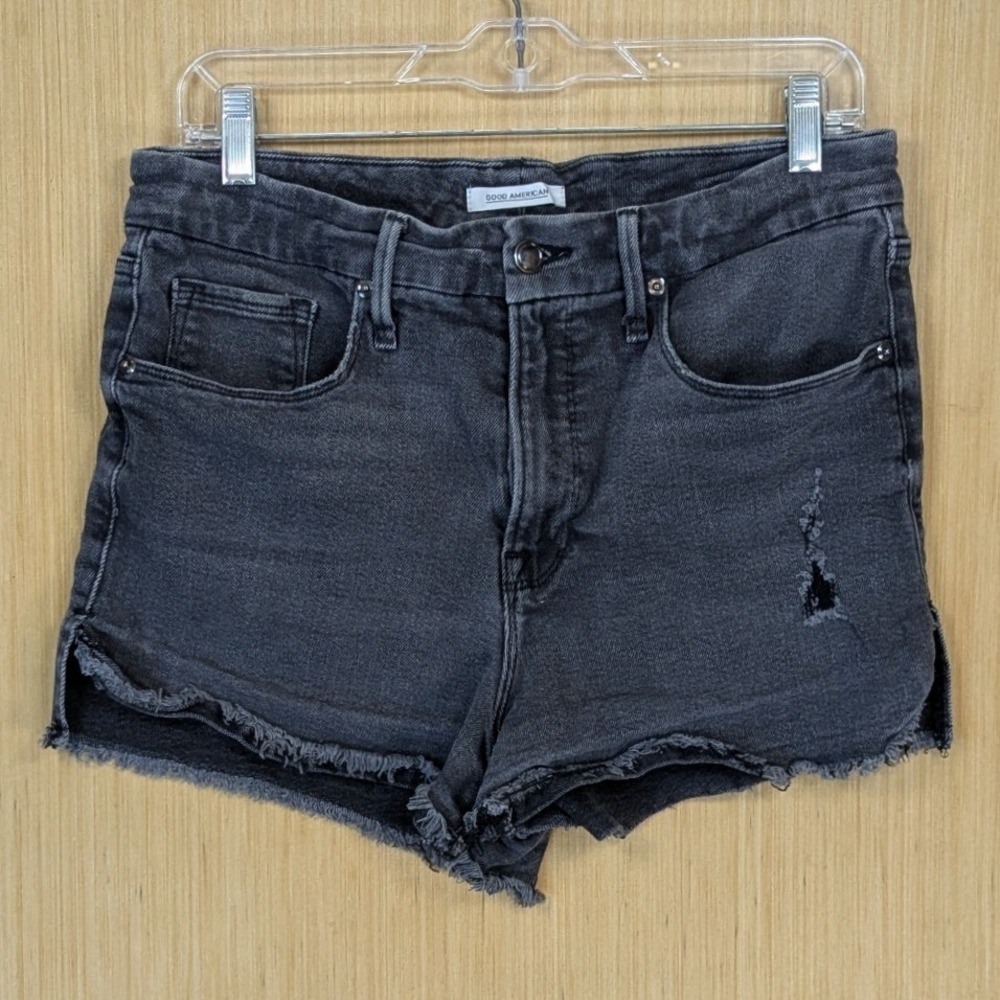 Good American Black Distressed Denim Jean Shorts